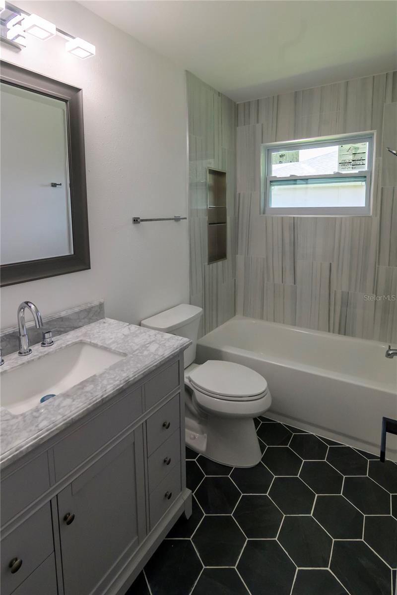 BAY LAKE ESTATES PH I - Residential