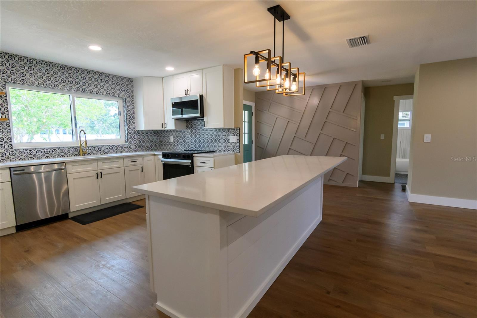 BAY LAKE ESTATES PH I - Residential