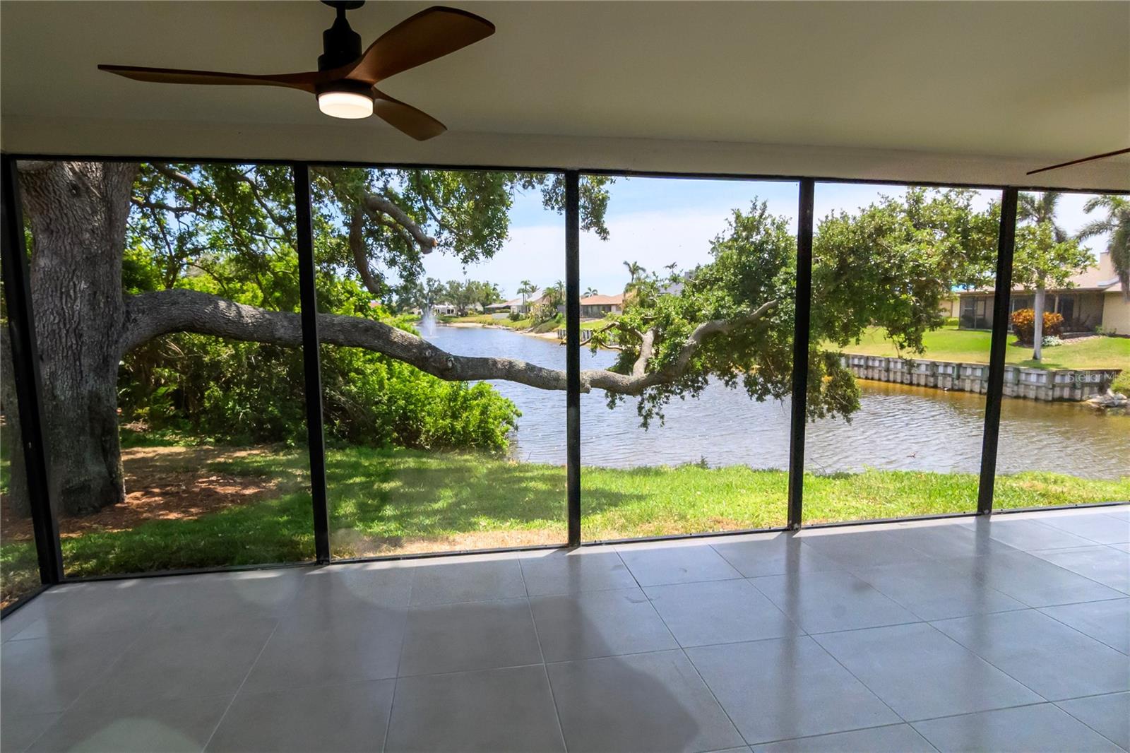 BAY LAKE ESTATES PH I - Residential