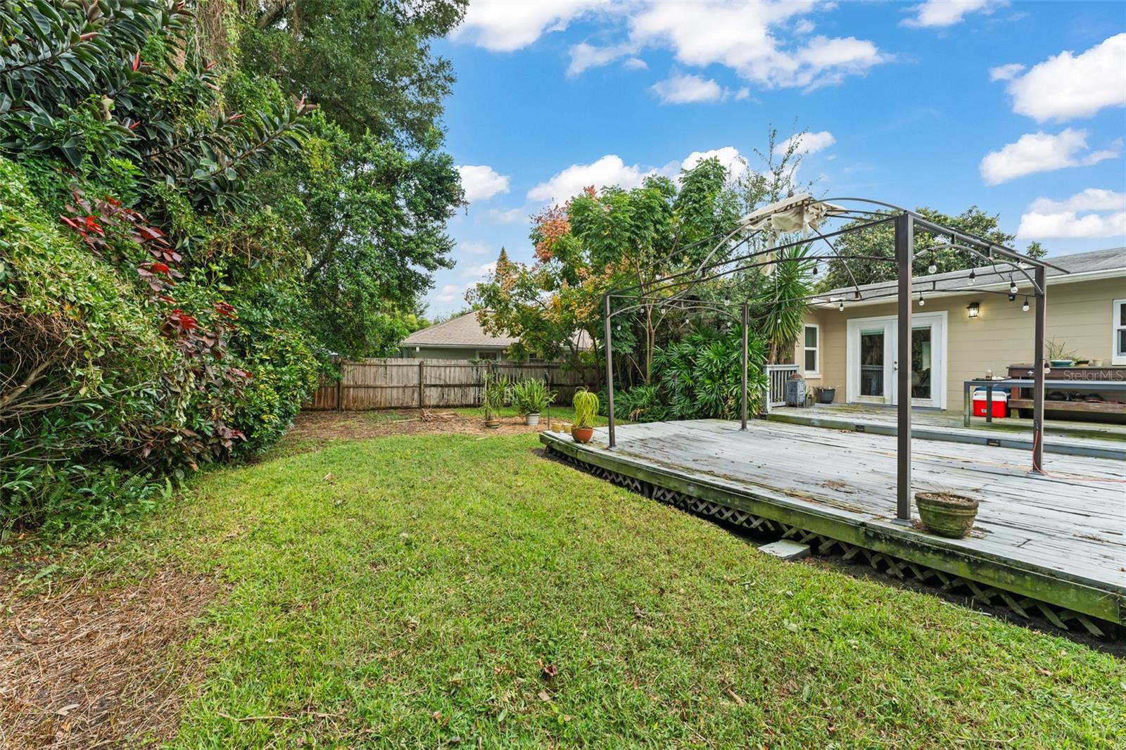 RENLEE TERRACE - Residential