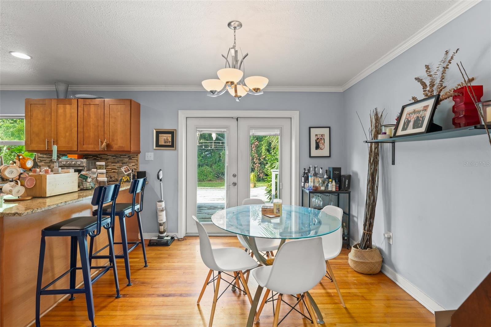 RENLEE TERRACE - Residential