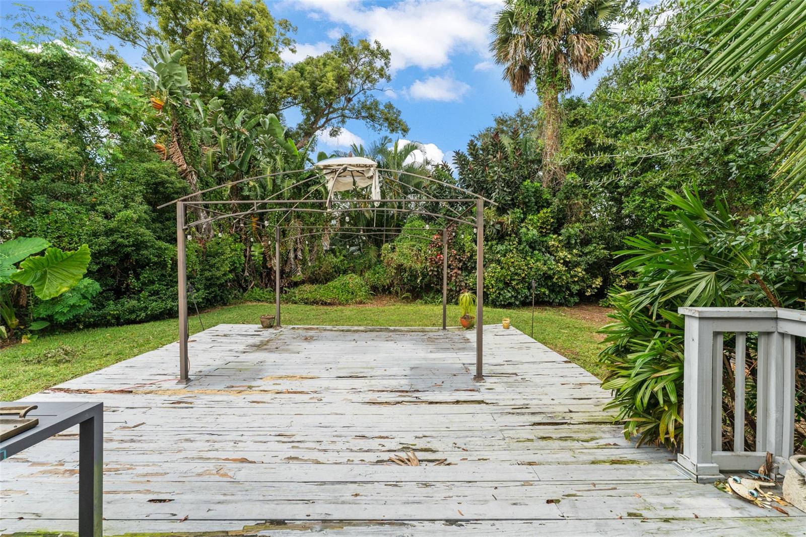 RENLEE TERRACE - Residential
