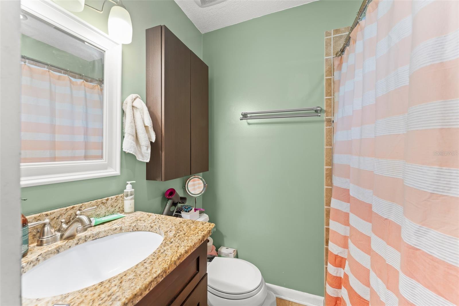 RENLEE TERRACE - Residential