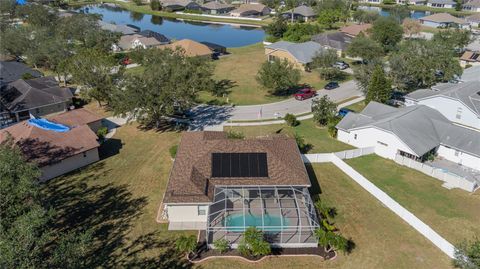 A home in PALMETTO