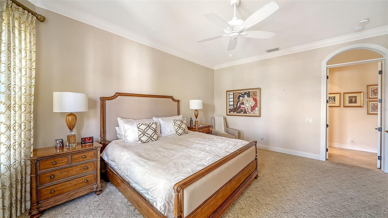 COUNTRY CLUB SHORES - Residential