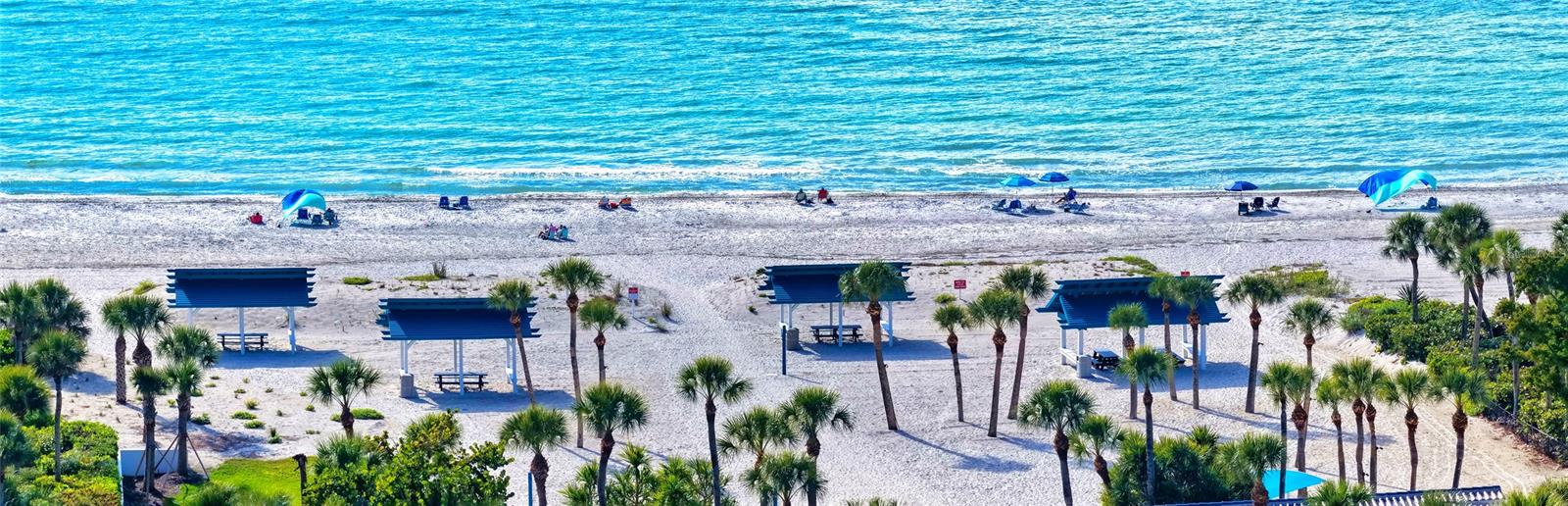 COUNTRY CLUB SHORES - Residential