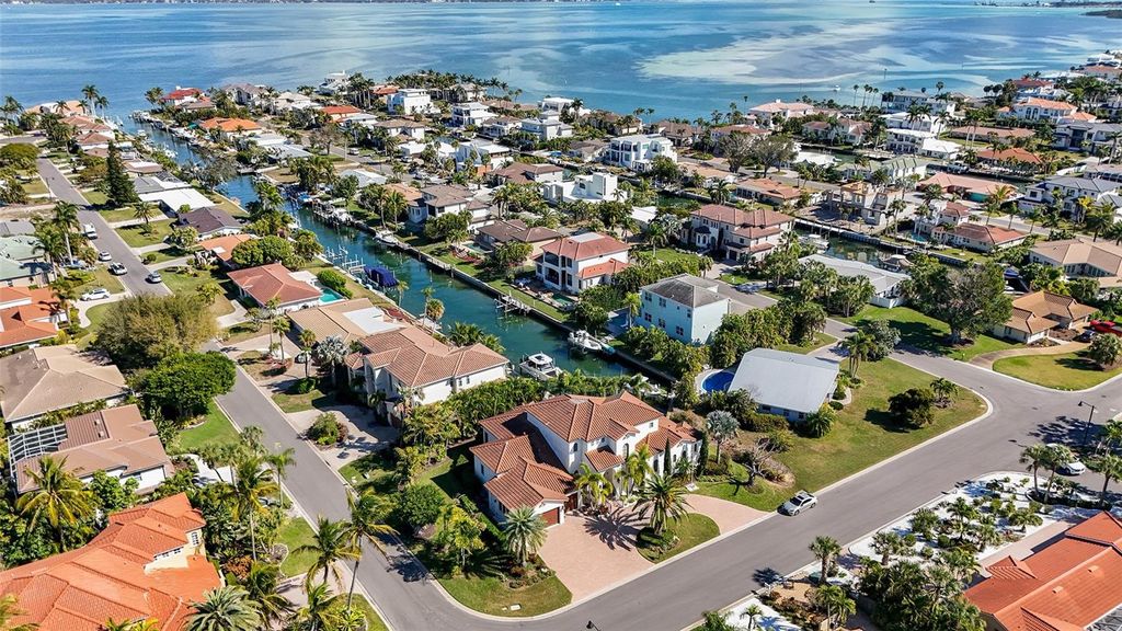 Photo of 1005 Bogey Lane, Longboat Key, FL 34228 (MLS # A4680006)