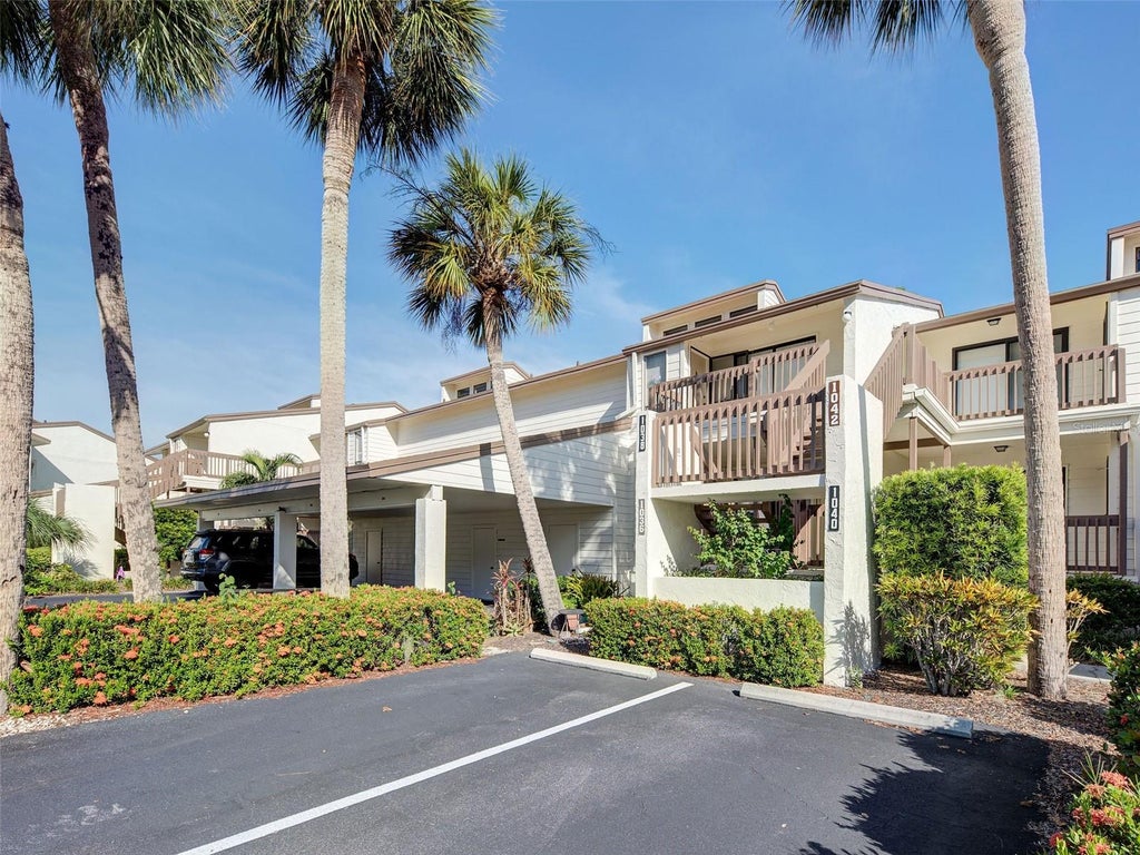 Photo of 1036 Bird Bay Way #281, Venice, FL 34285 (MLS # N6145624)