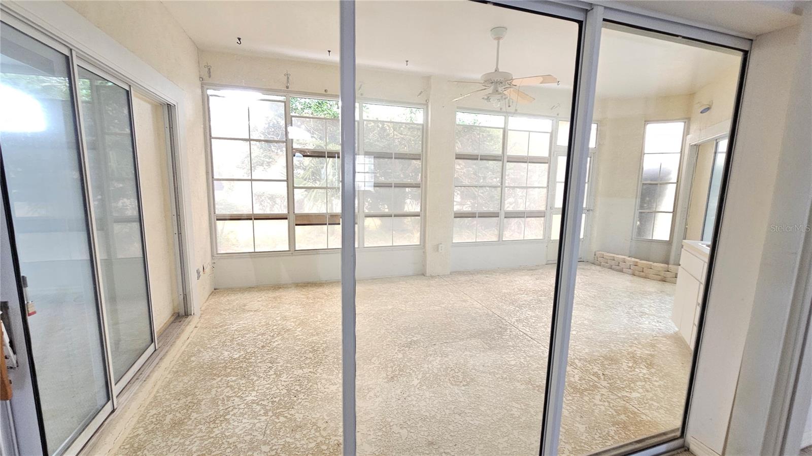 ROYAL HLNDS PH 1-D - Residential