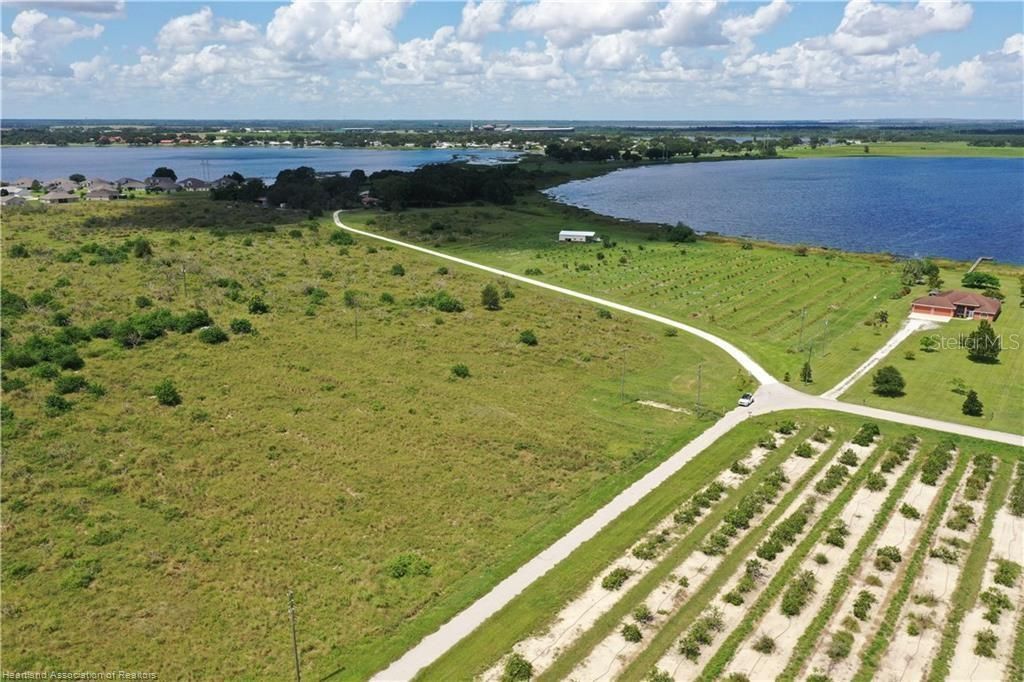 Photo of 220 E Shockley Road, Avon Park, FL 33825 (MLS # L4955898)