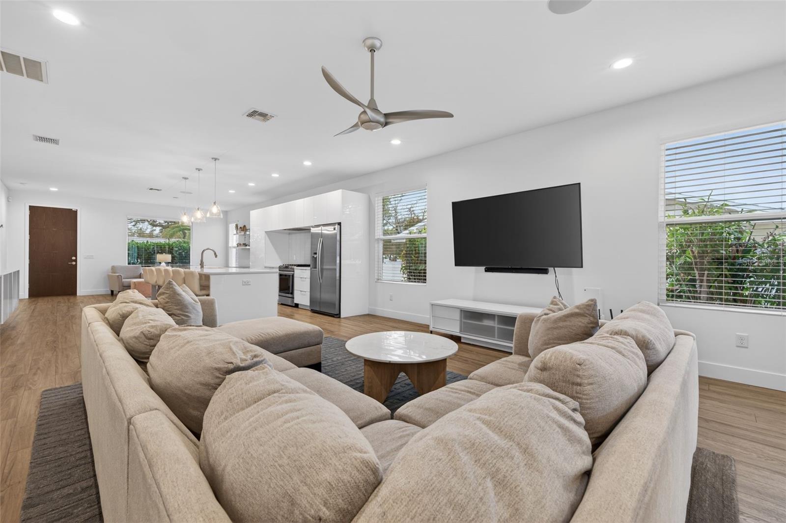 EAST PASADENA - Residential Lease