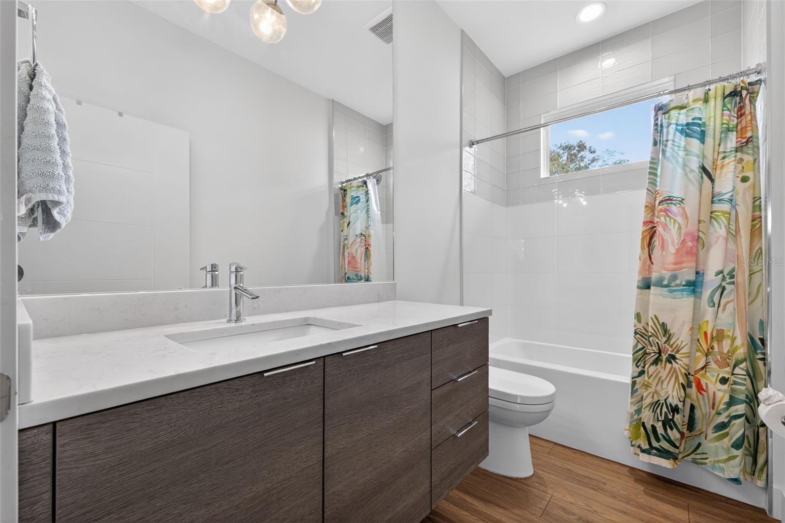 EAST PASADENA - Residential Lease