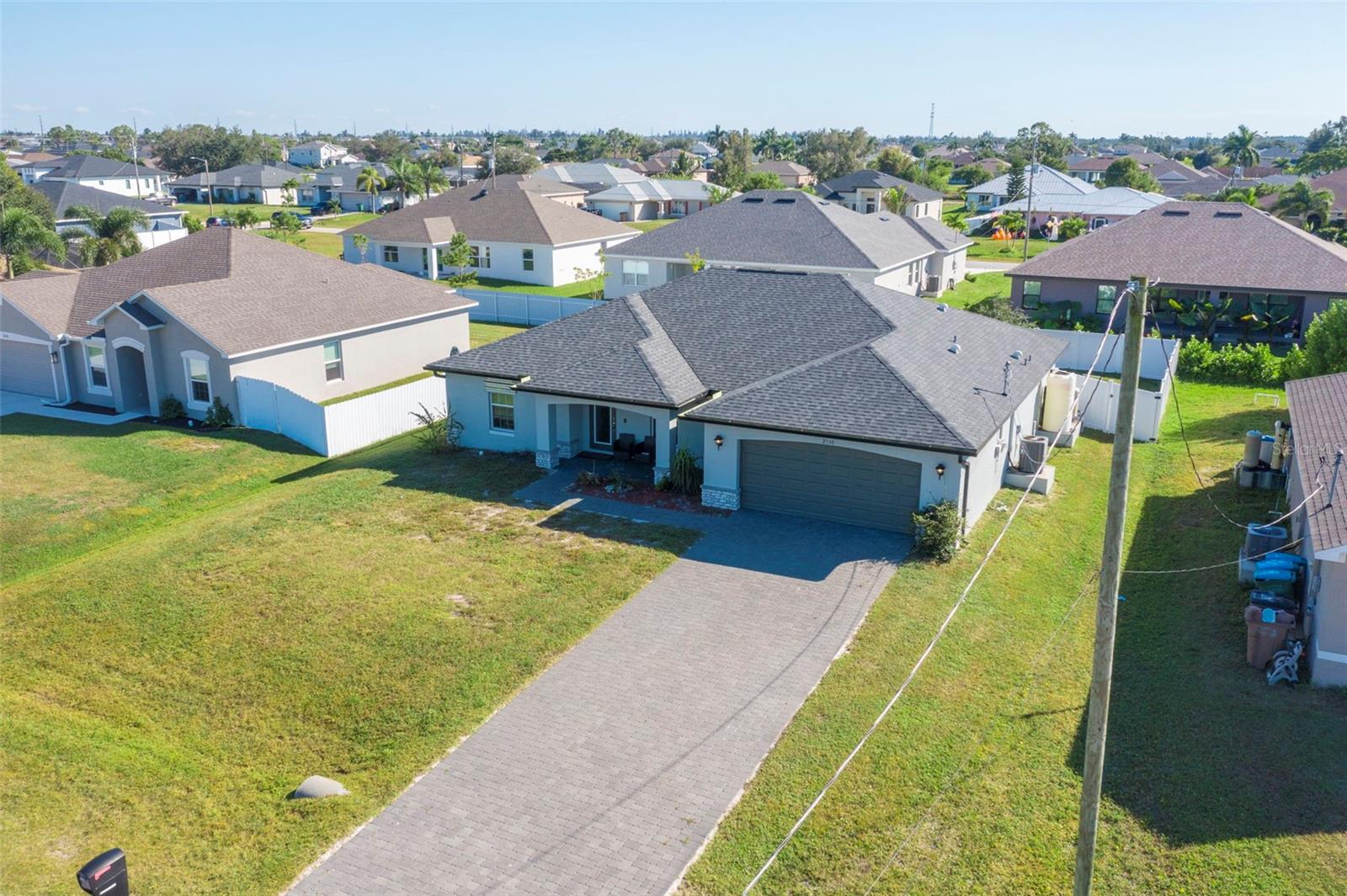 CAPE CORAL - Residential