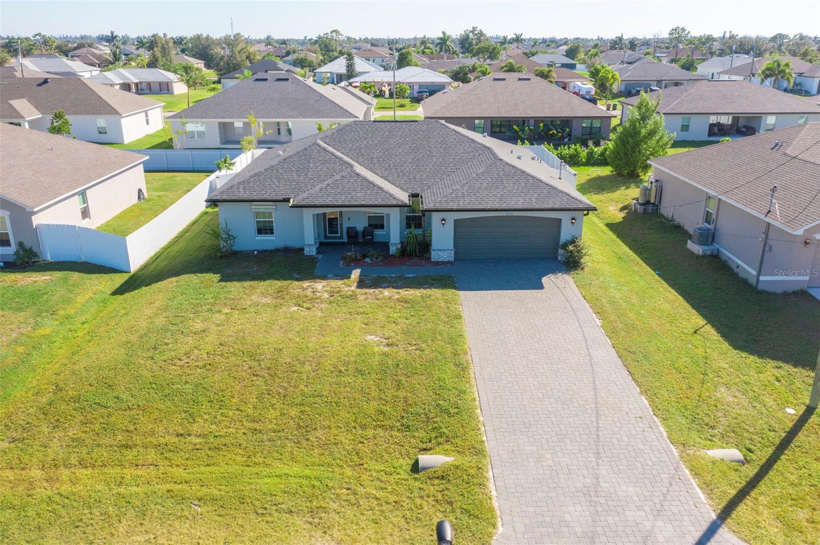 CAPE CORAL - Residential