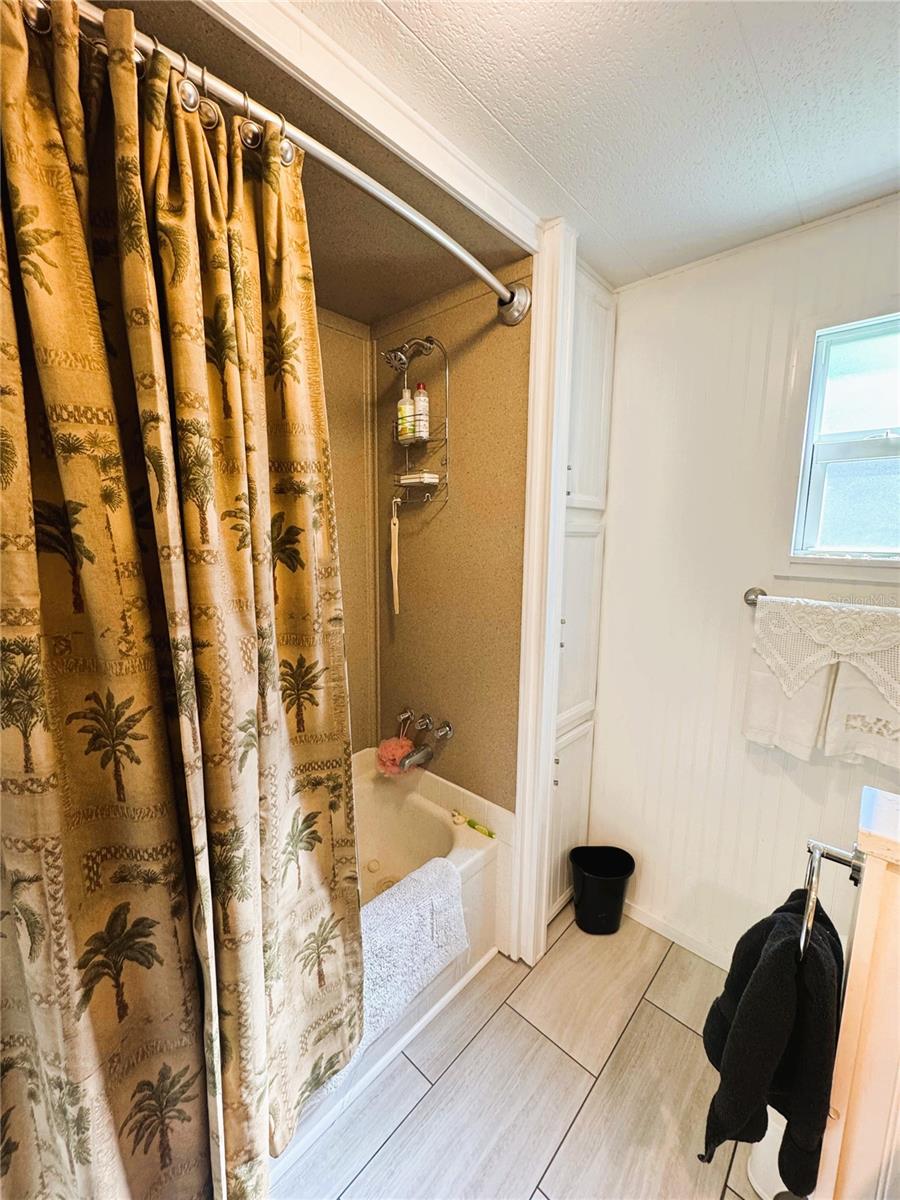 HAWTHORNE AT LEESBURG A COOP - Residential