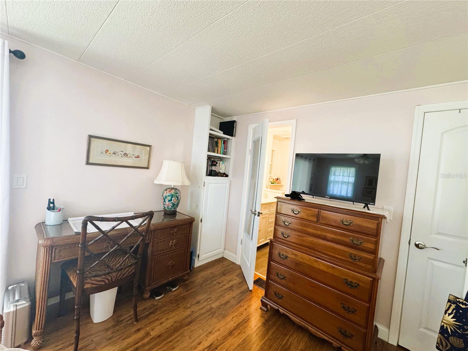 HAWTHORNE AT LEESBURG A COOP - Residential