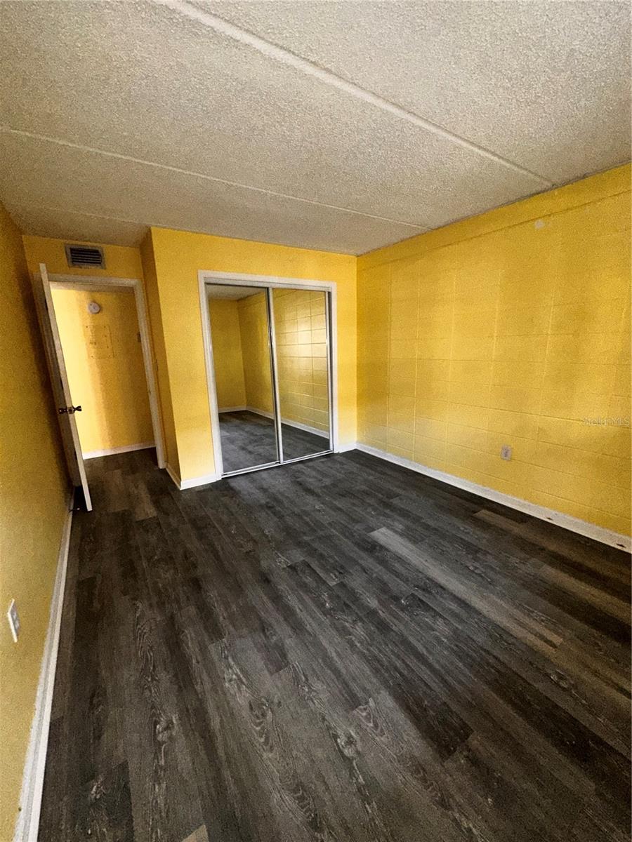 BAYSHORE LANDINGS A CONDOMINIU - Residential Lease