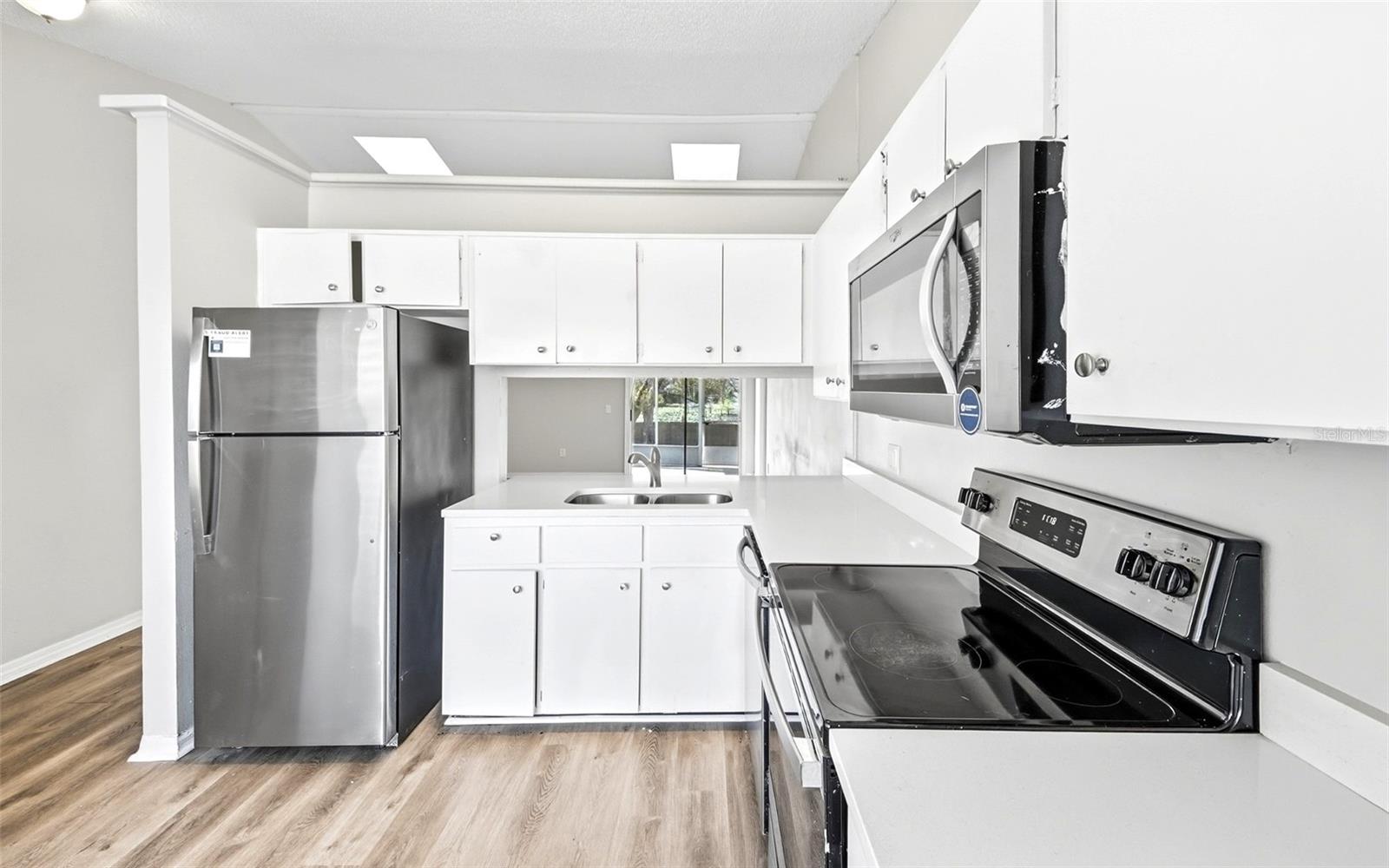 DELTONA LAKES UN 32 - Residential