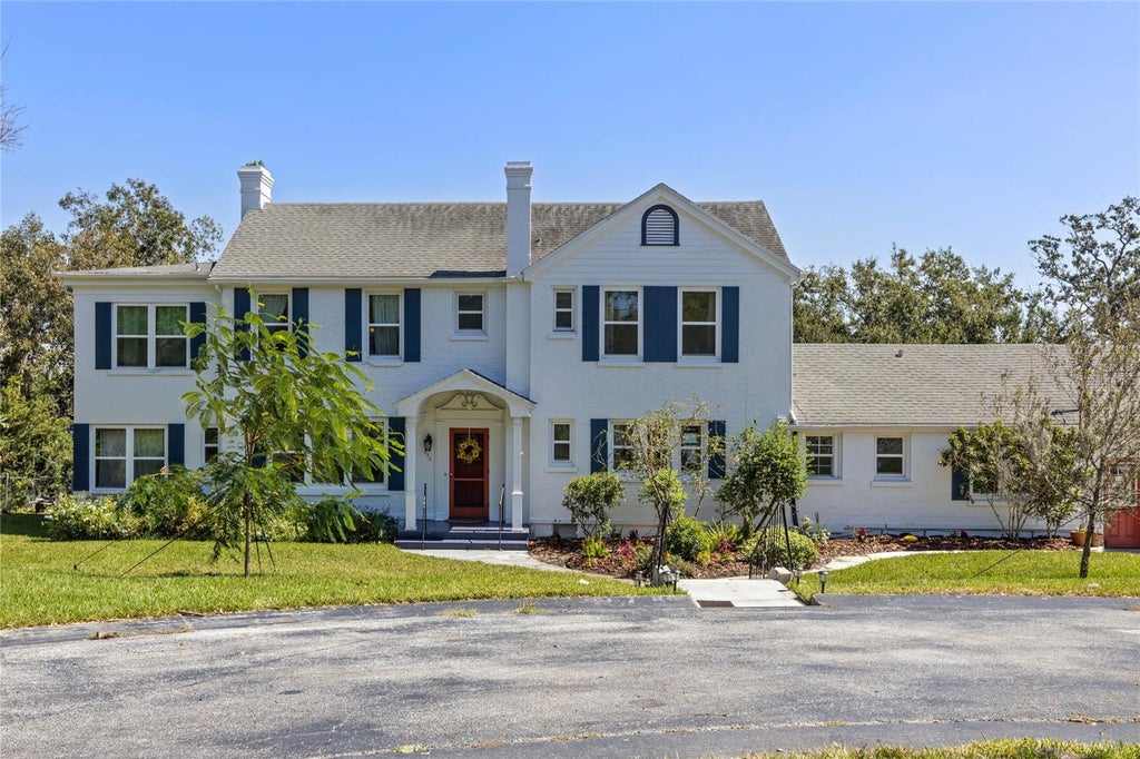 Photo of 694 Lake Otis Drive SE, Winter Haven, FL 33880 (MLS # L4964434)