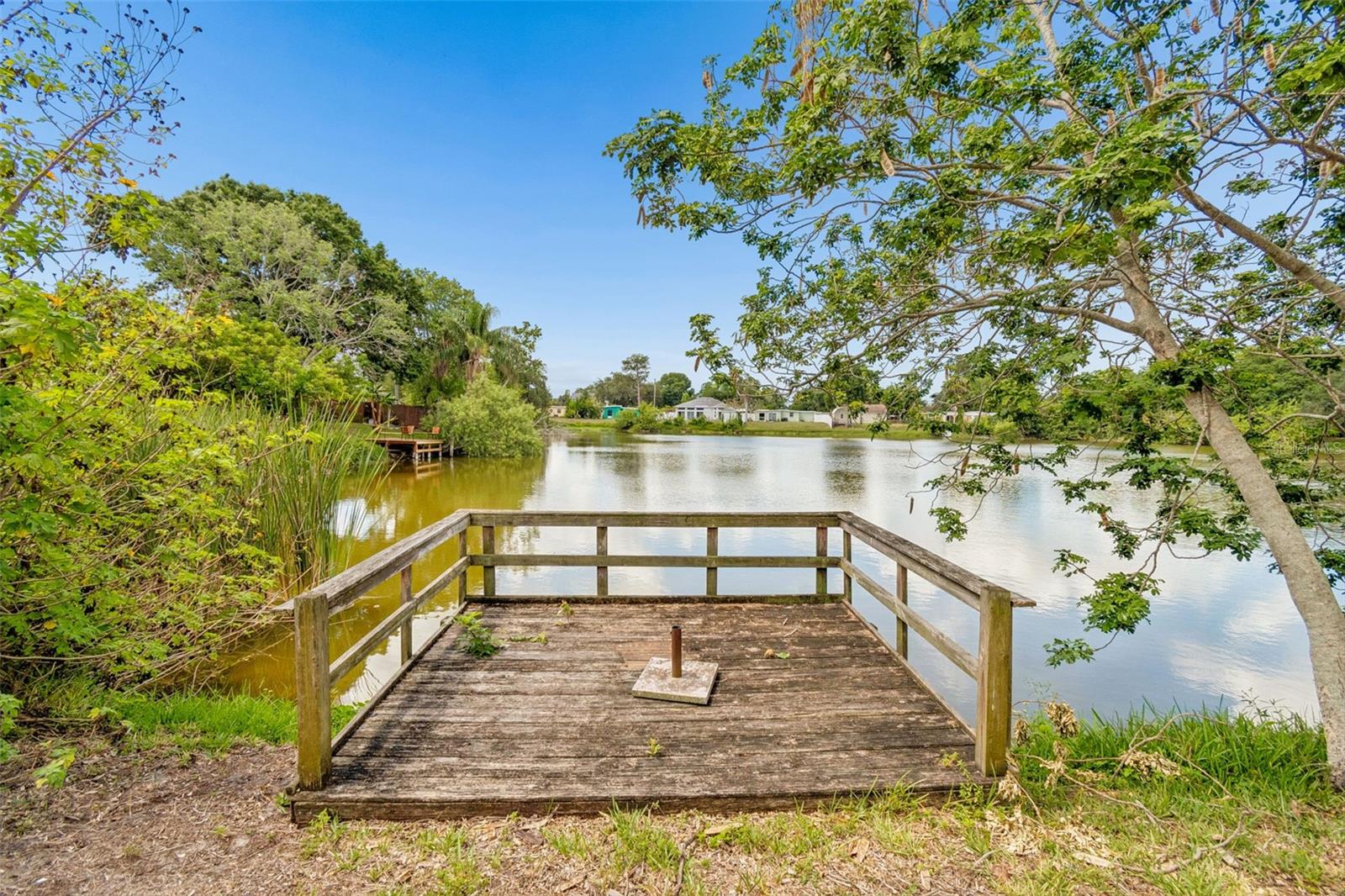 CROSS BAYOU ESTATES 7TH ADD - Residential