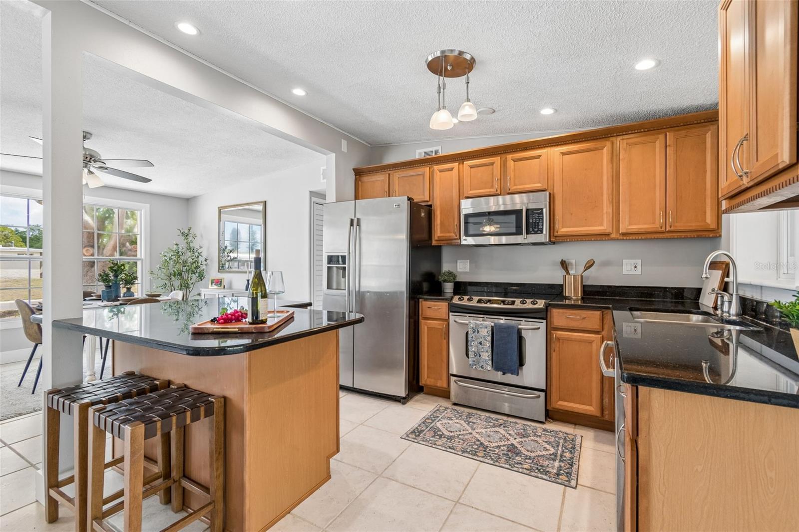 CROSS BAYOU ESTATES 7TH ADD - Residential