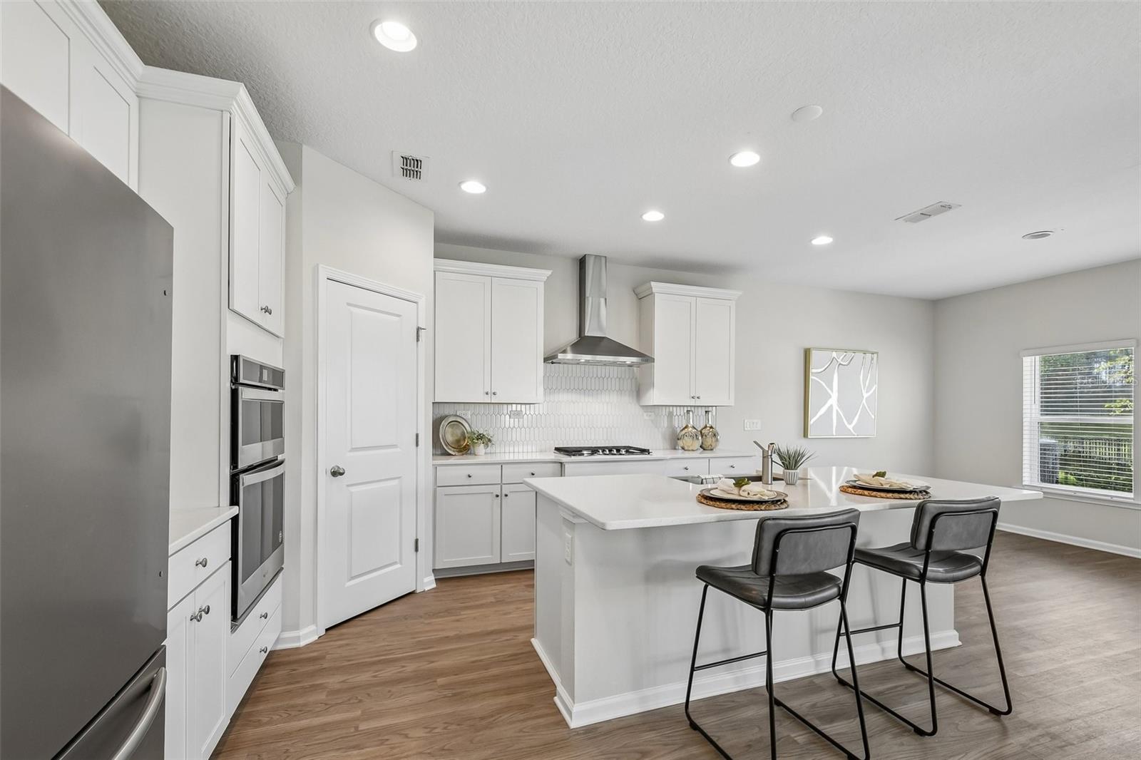 250 HOLLY FOREST DRIVE