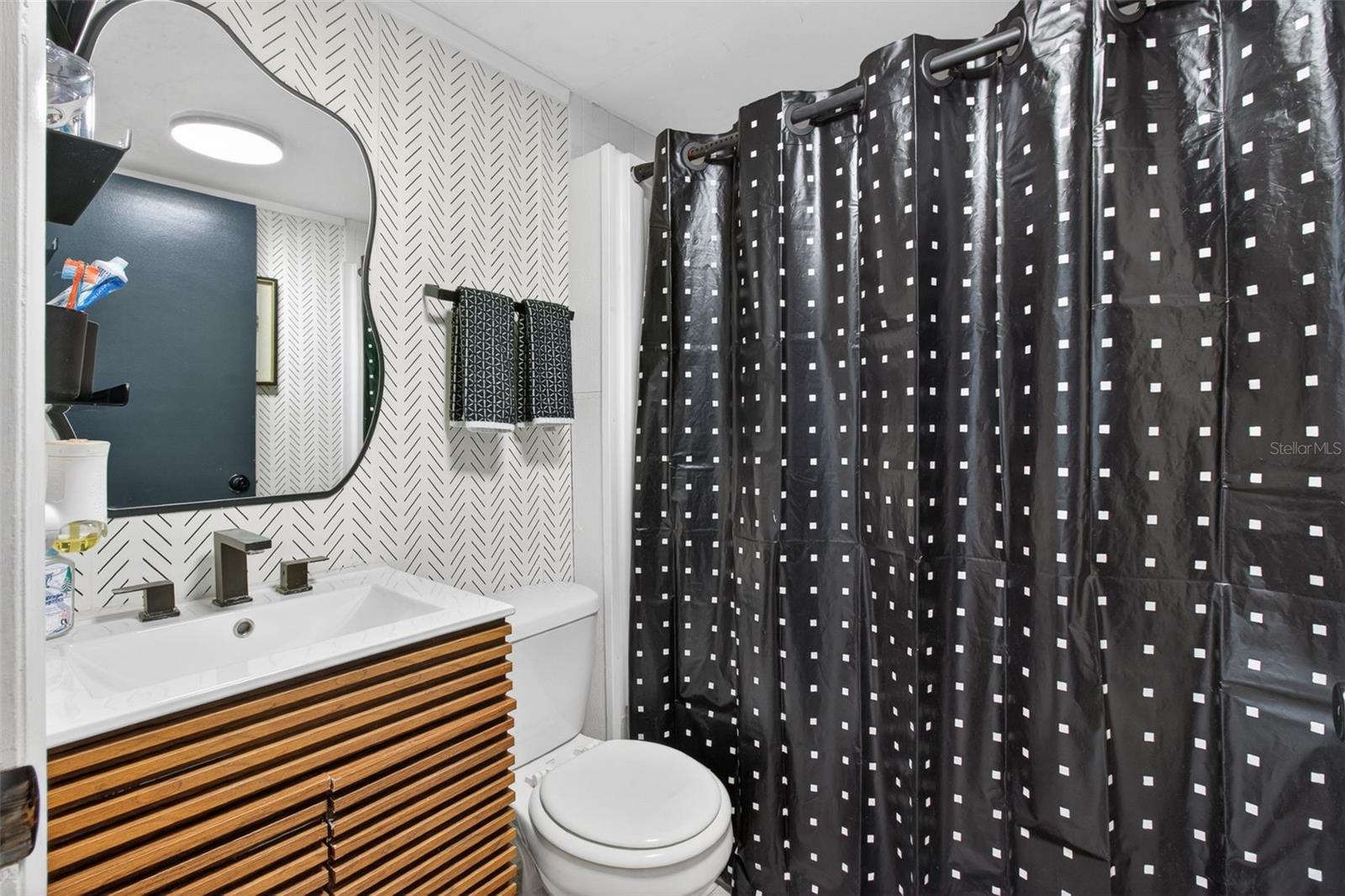 COVINGTON COURT MT VERNON & HERMITAGE CONDO - Residential