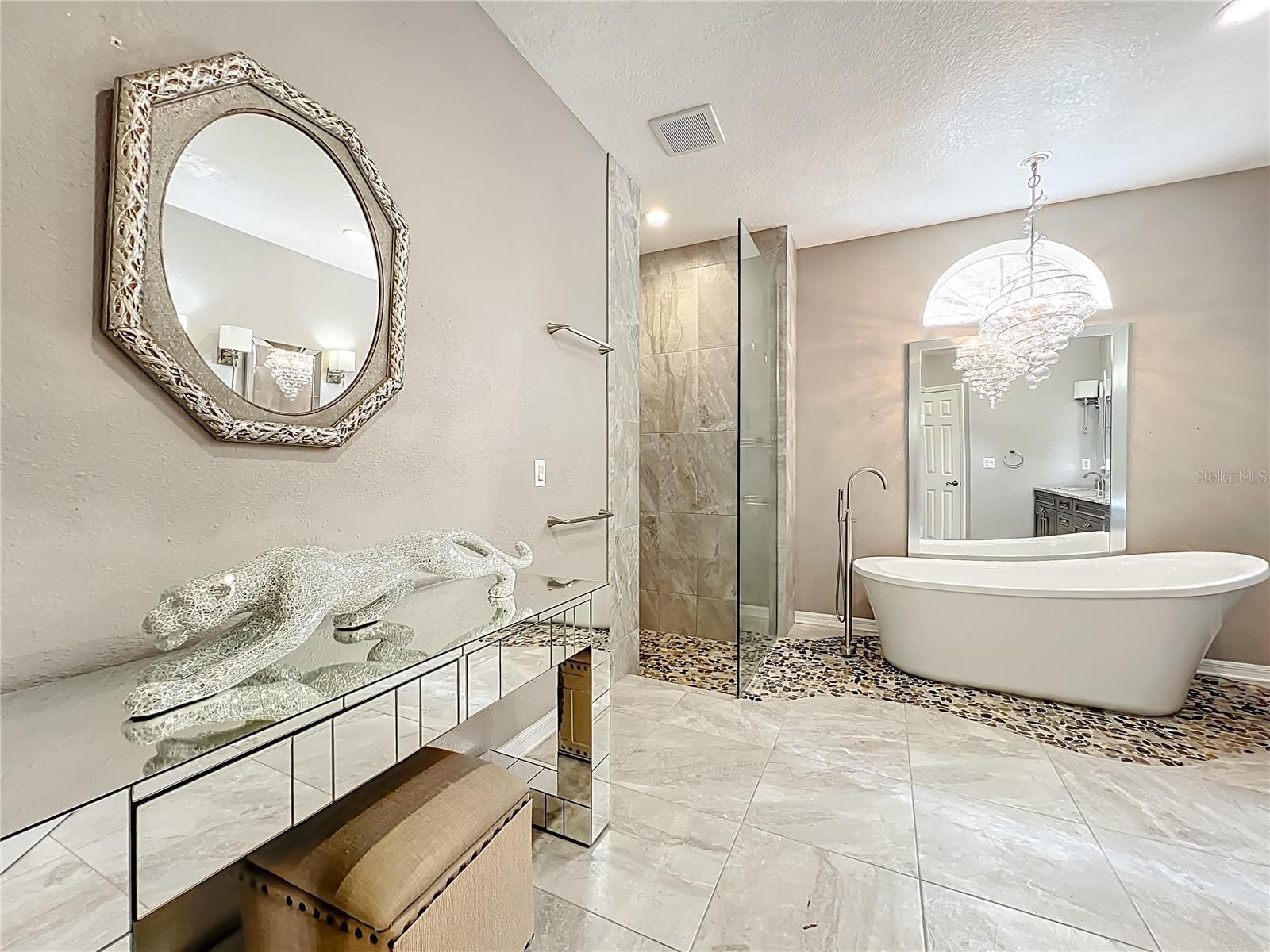 RIVERSBEND - Residential