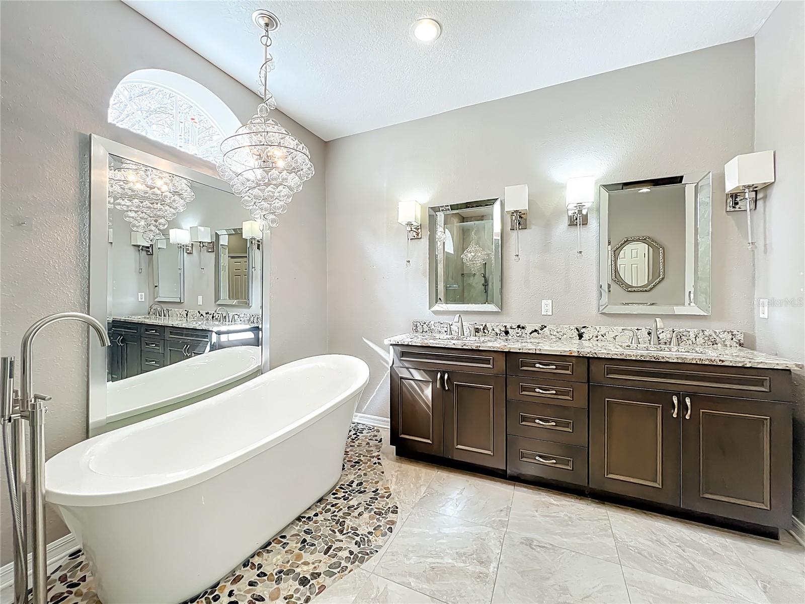 RIVERSBEND - Residential