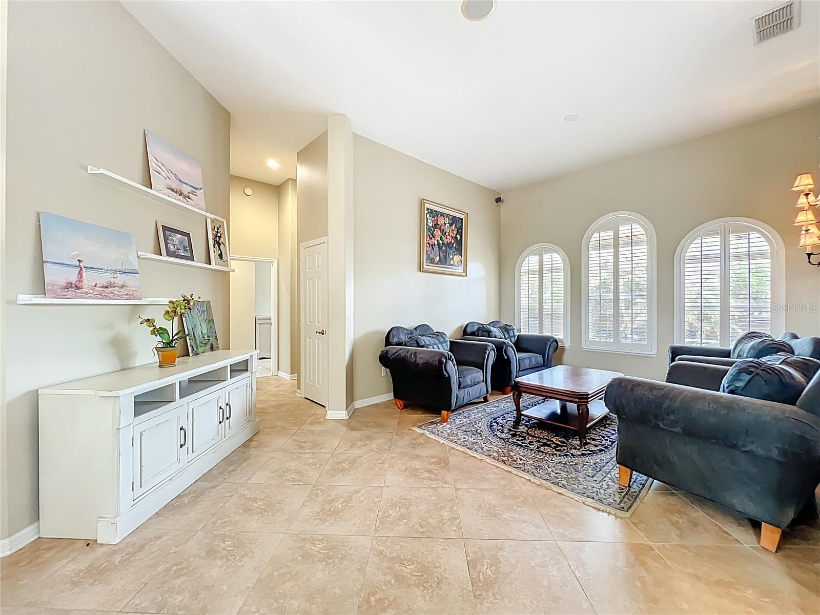 RIVERSBEND - Residential