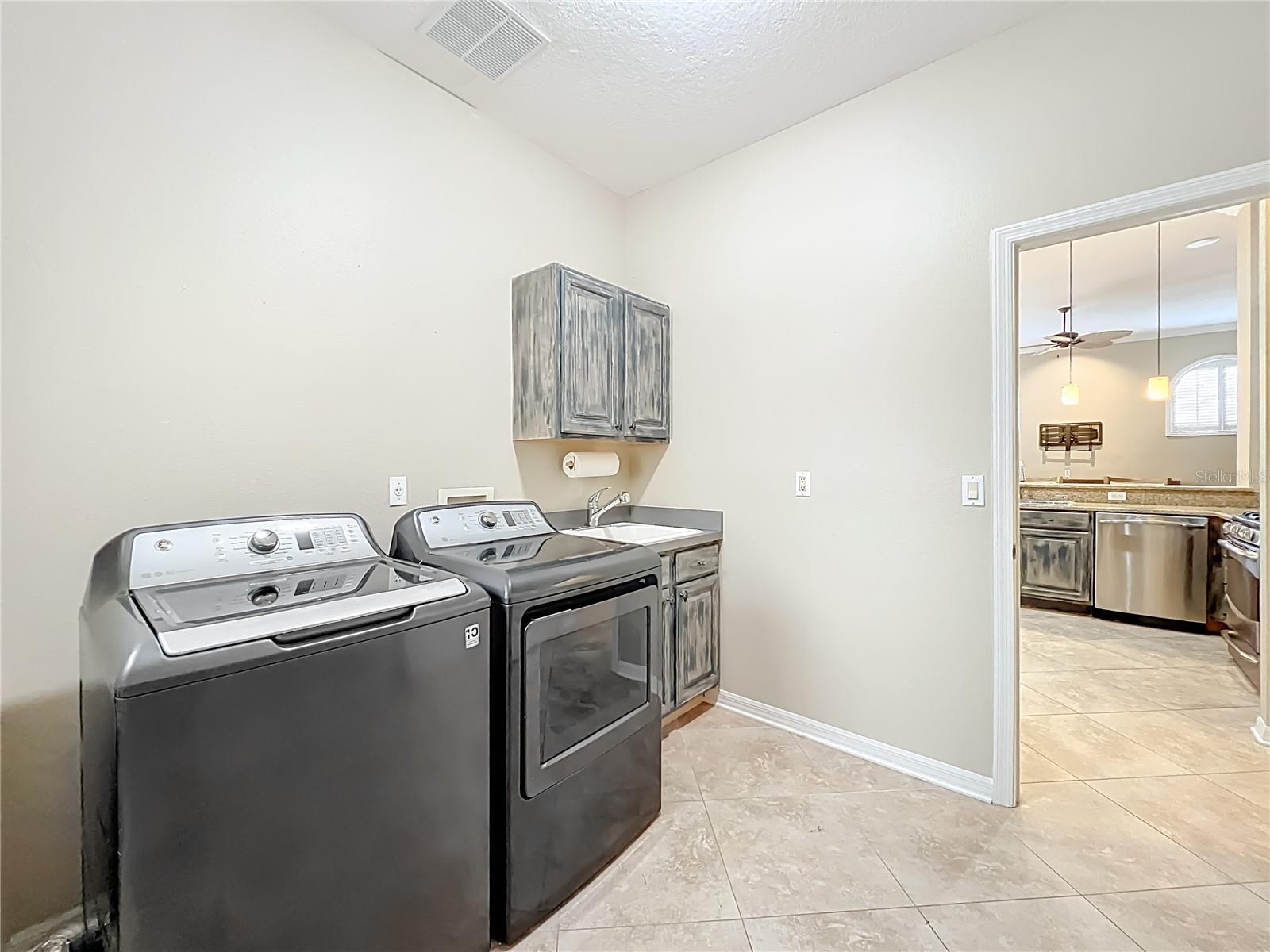 RIVERSBEND - Residential