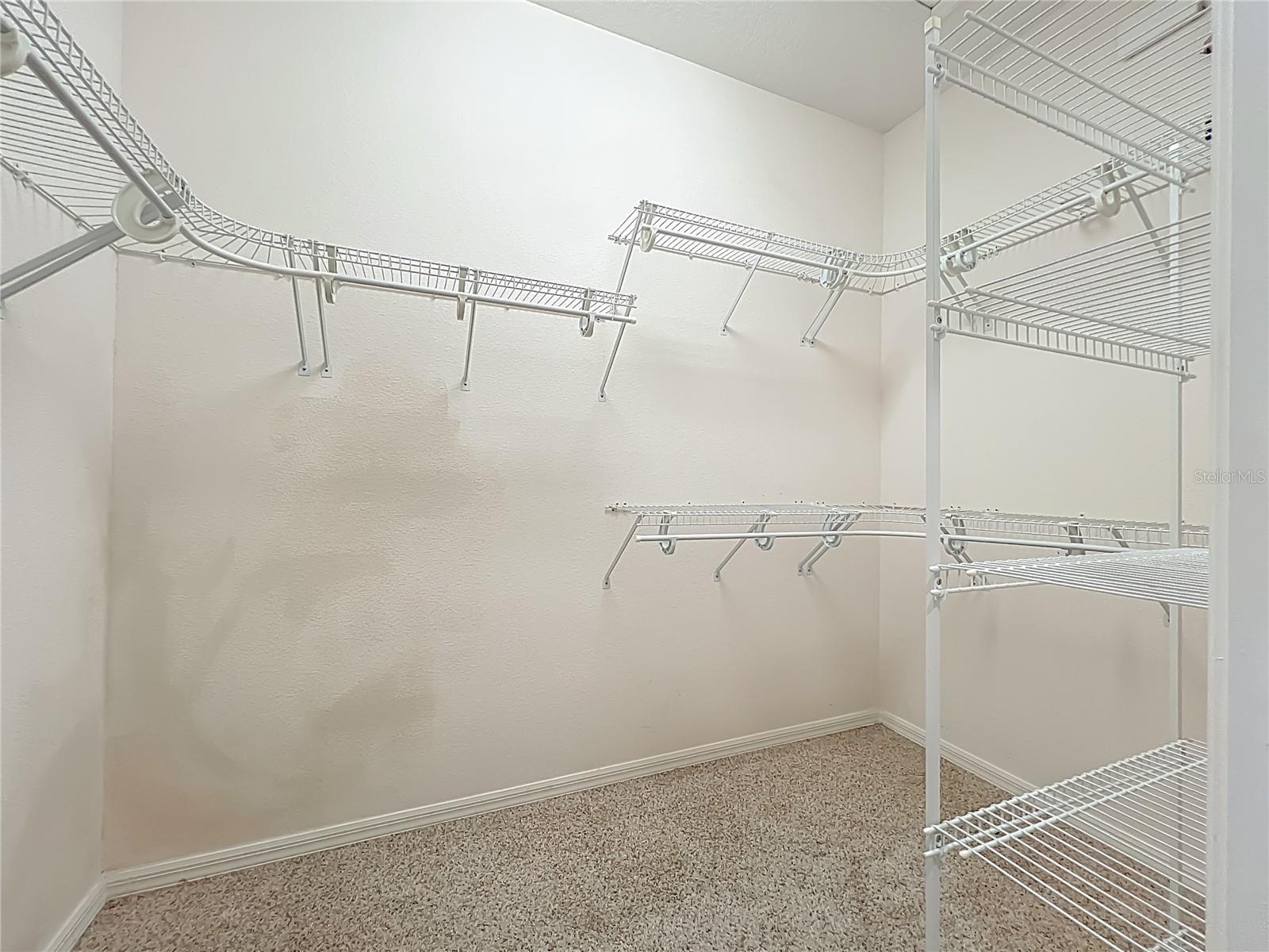 RIVERSBEND - Residential