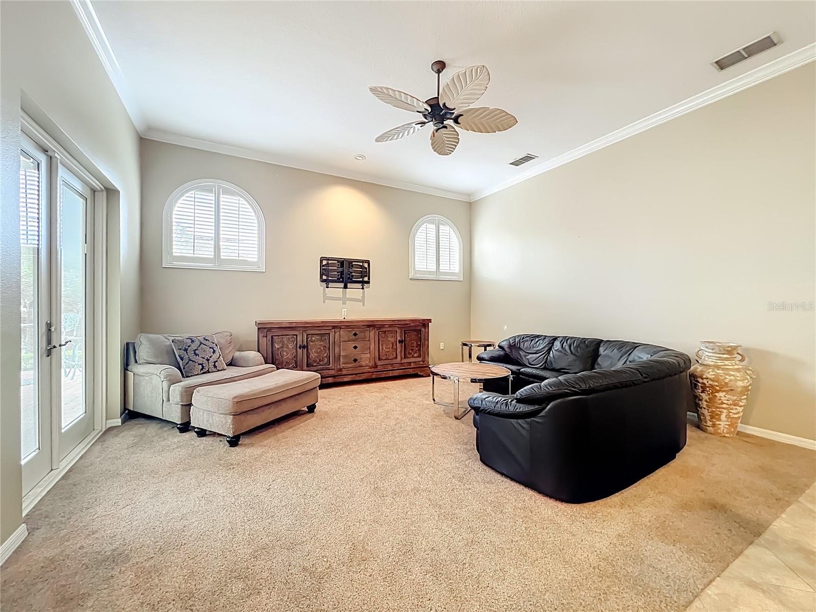 RIVERSBEND - Residential