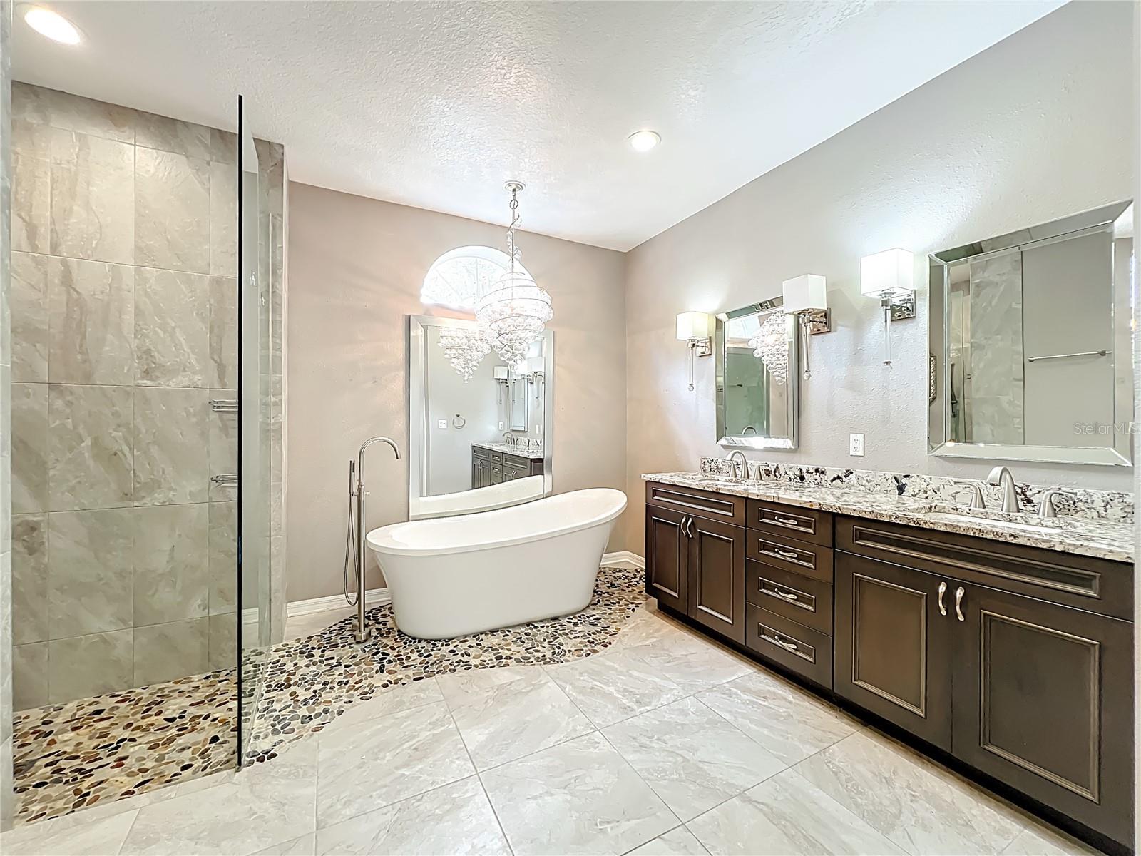 RIVERSBEND - Residential