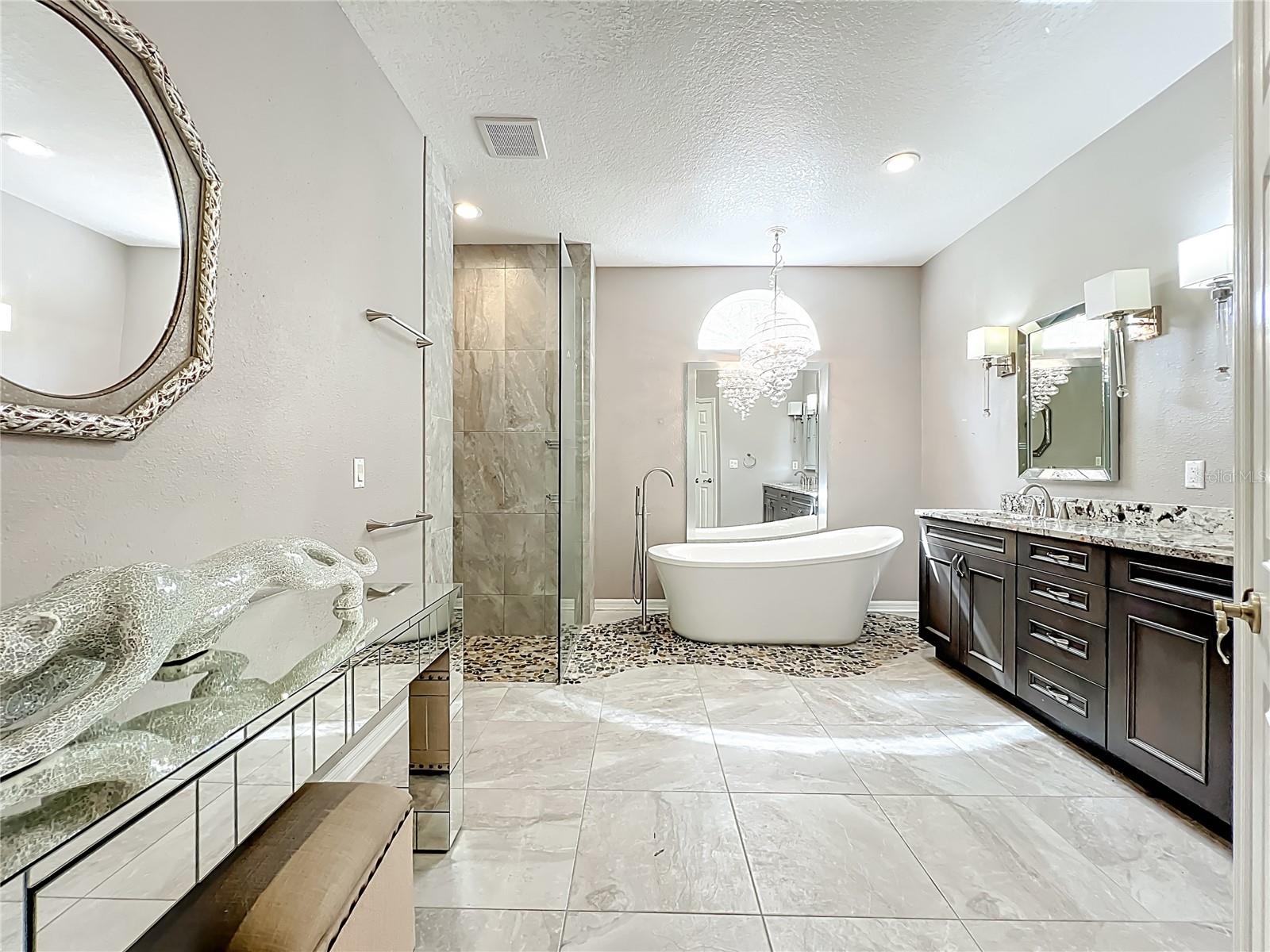 RIVERSBEND - Residential