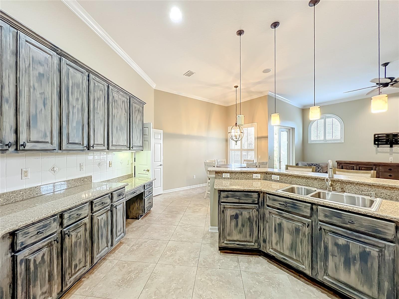 RIVERSBEND - Residential