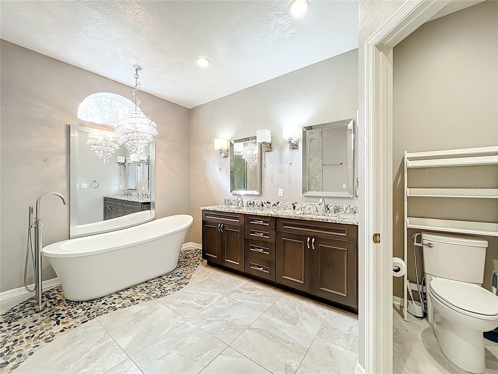 RIVERSBEND - Residential