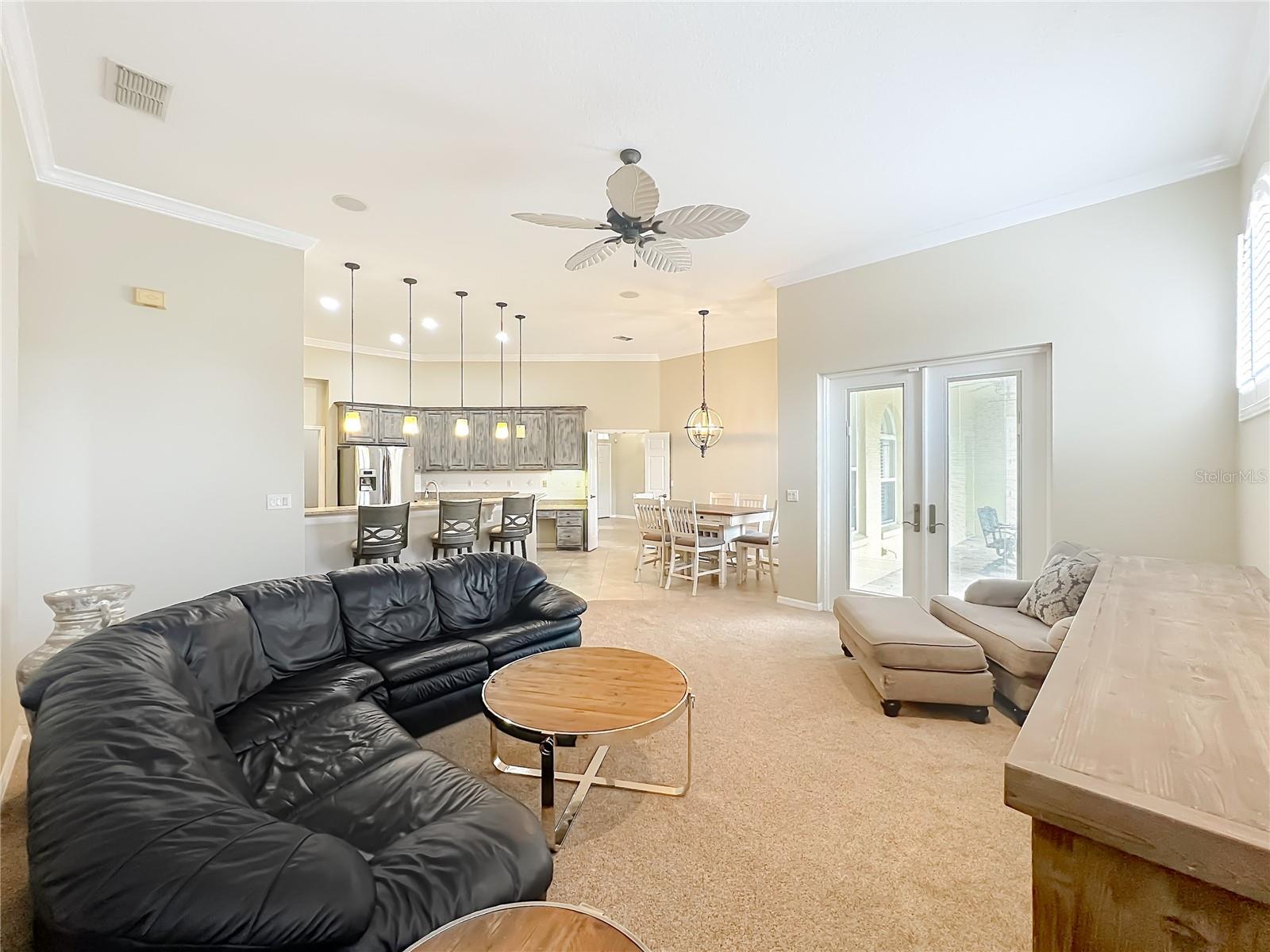 RIVERSBEND - Residential