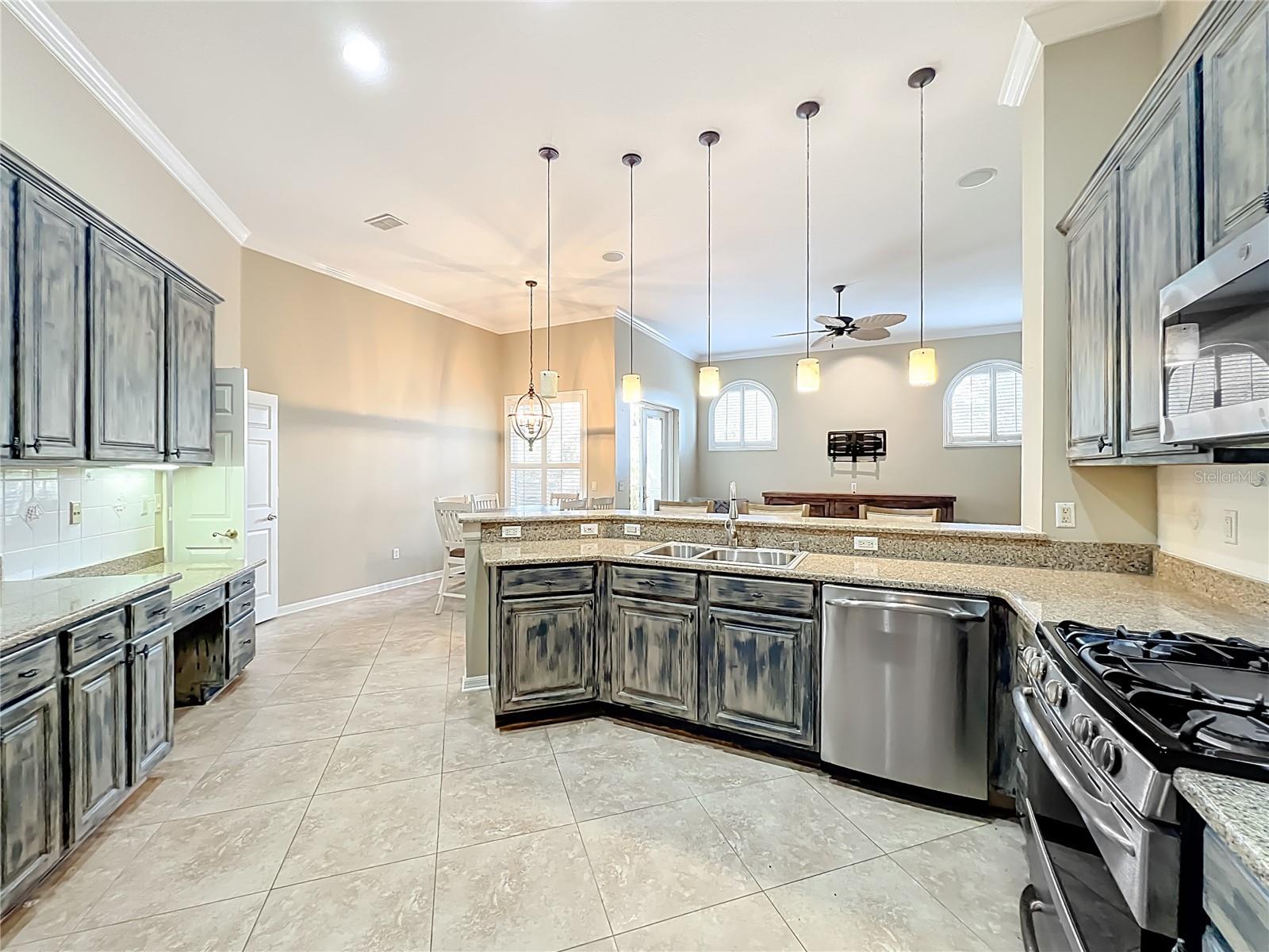 RIVERSBEND - Residential