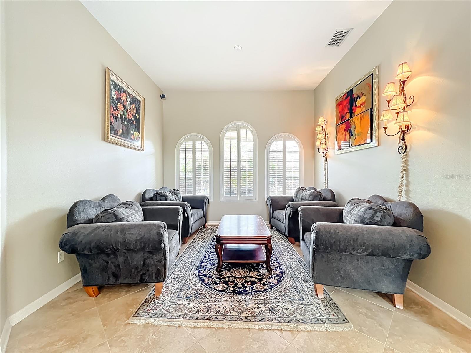 RIVERSBEND - Residential