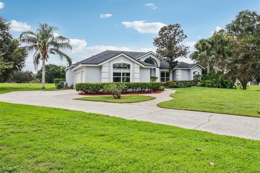 Photo of 2217 Dunhurst Lane, Orlando, FL 32835 (MLS # V4945248)