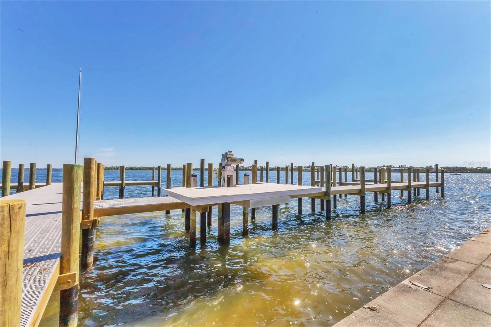 BEACH HARBOR CLUB - Residential