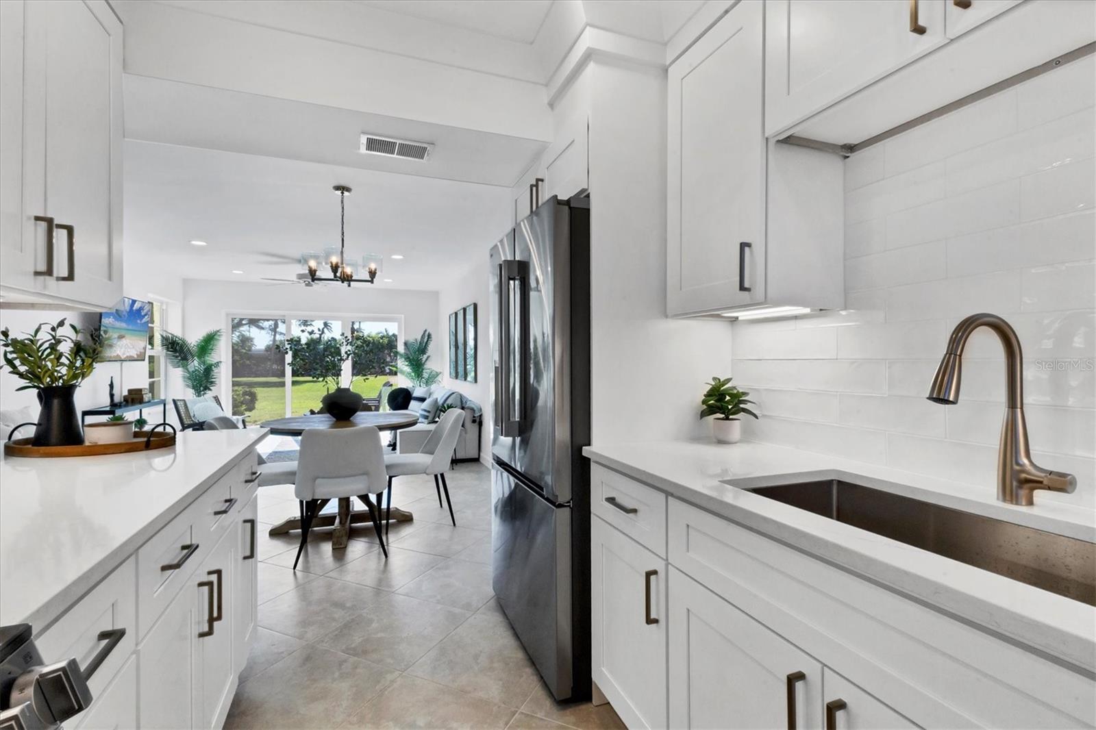 BEACH HARBOR CLUB - Residential