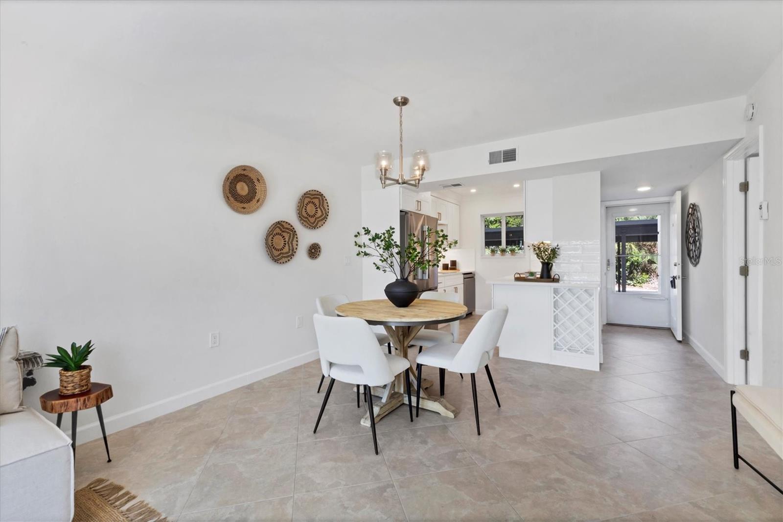 BEACH HARBOR CLUB - Residential