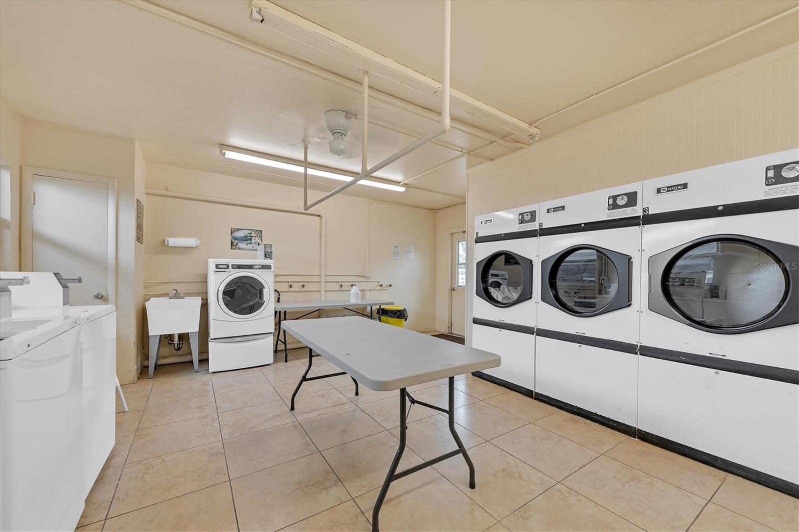 BEACH HARBOR CLUB - Residential