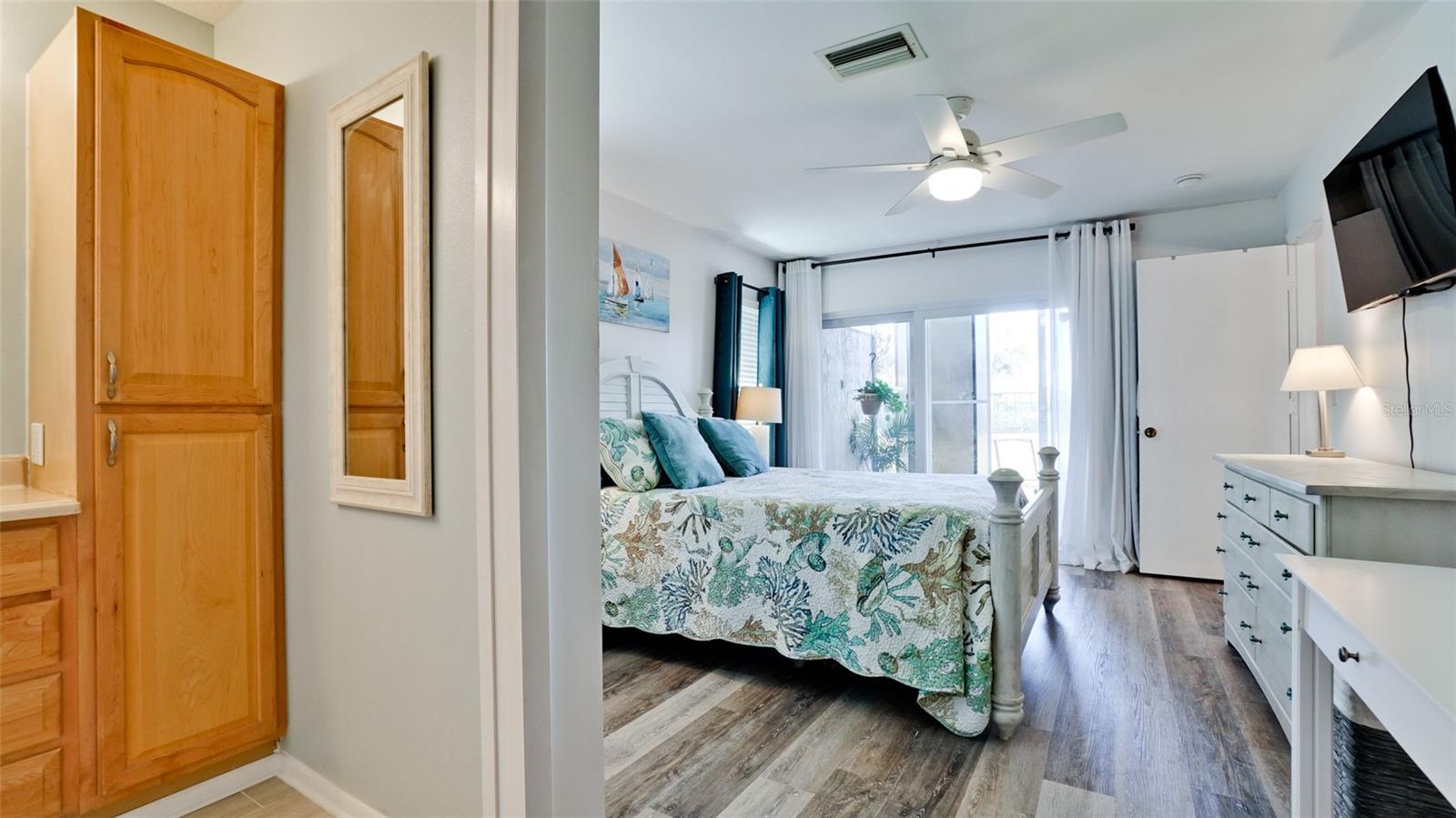 VILLAGE GREEN OF BRADENTON - Residential