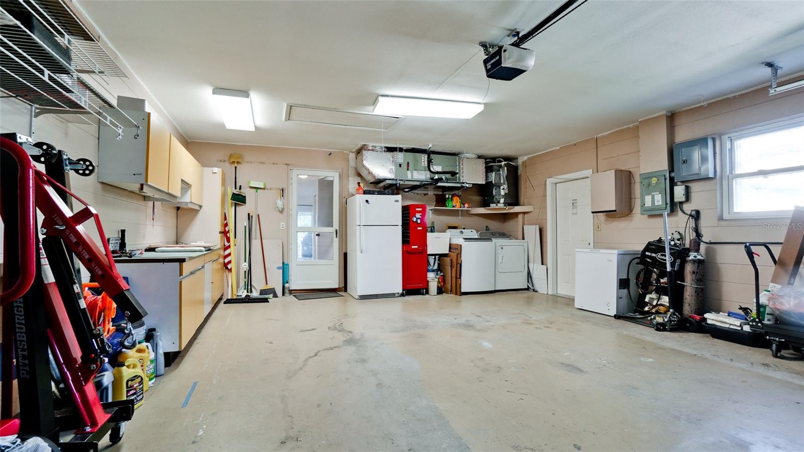 VILLAGE GREEN OF BRADENTON - Residential