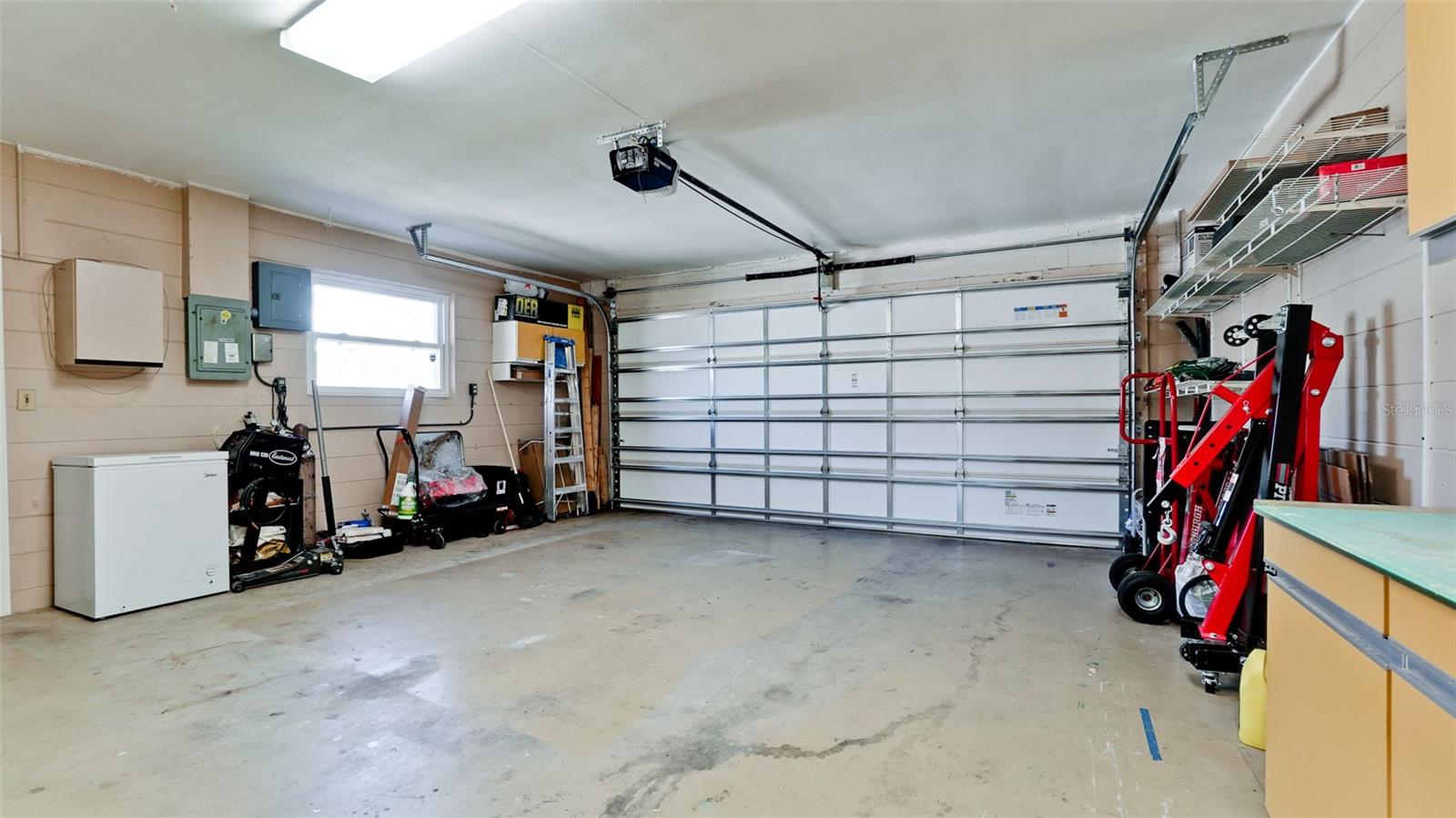 VILLAGE GREEN OF BRADENTON - Residential