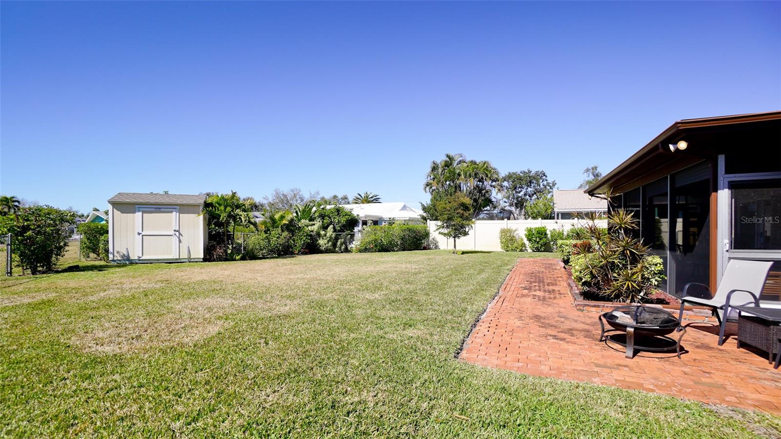 VILLAGE GREEN OF BRADENTON - Residential