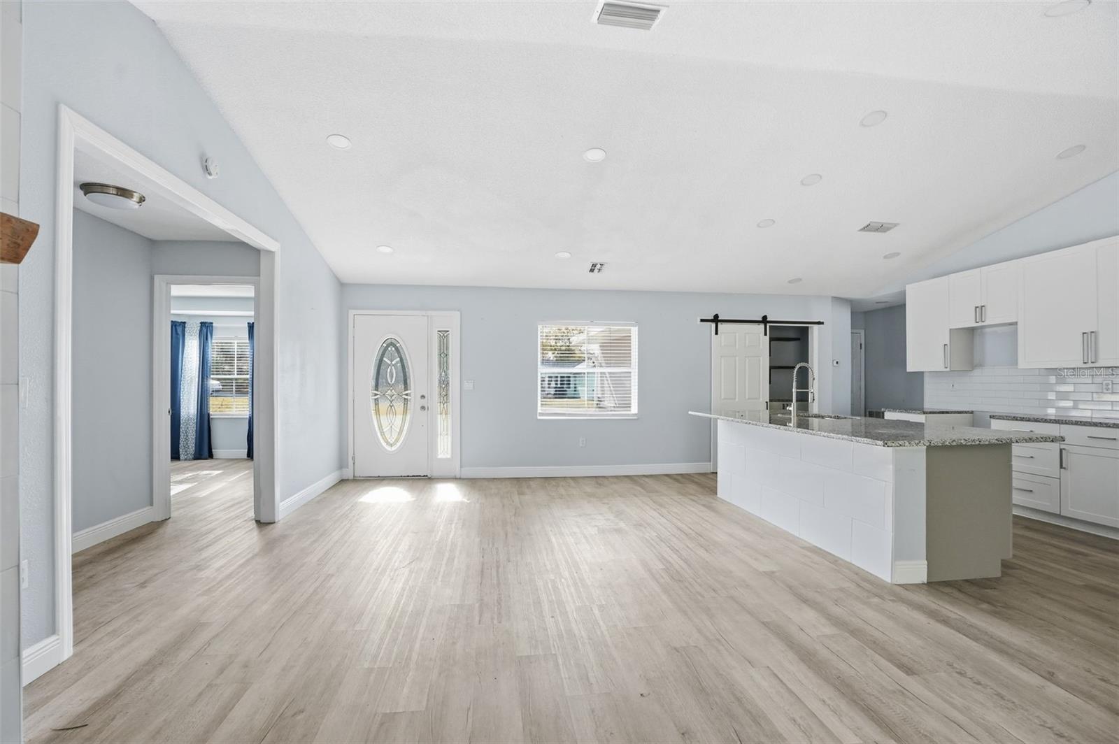 SPRING HILL - Residential